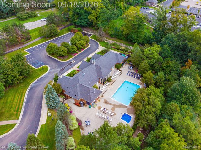 3542 Tremonte Circle N, Oakland Charter Township, MI 48306