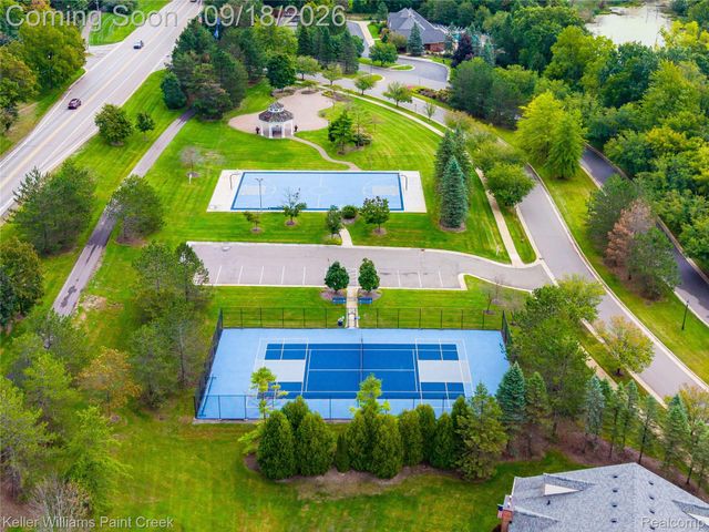 3542 Tremonte Circle N, Oakland Charter Township, MI 48306