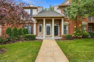 3542 Tremonte Circle N, Oakland Charter Township, MI 48306
