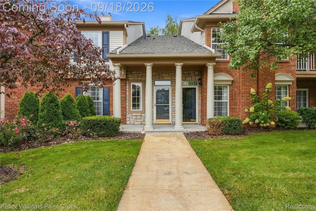 3542 Tremonte Circle N, Oakland Charter Township, MI 48306