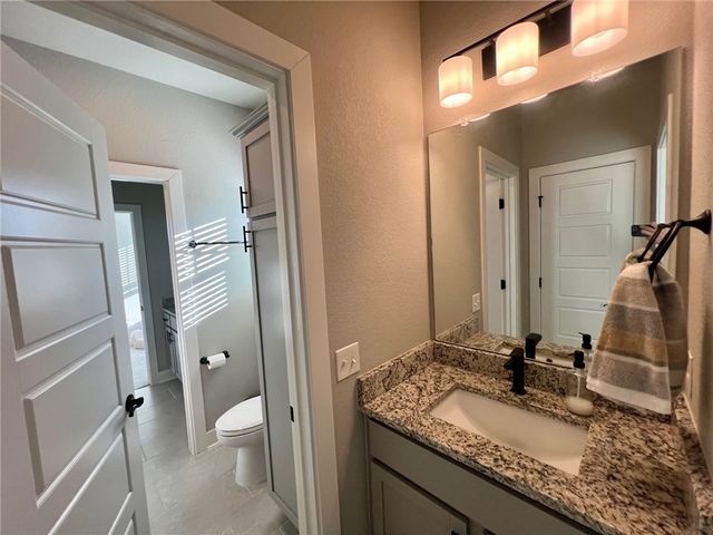 1720 Broadway Place, Rogers, AR 72758