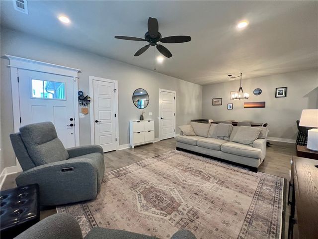 1720 Broadway Place, Rogers, AR 72758