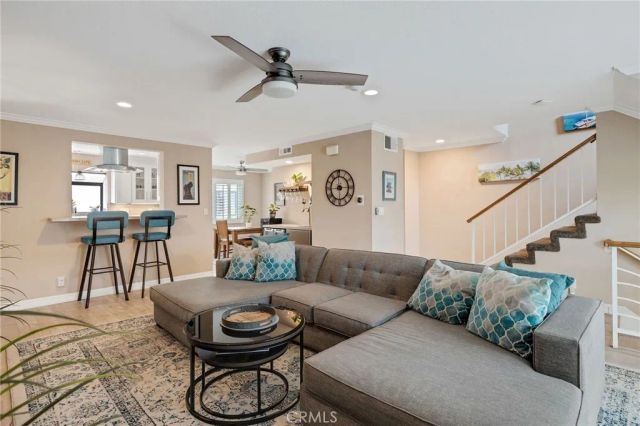 231 N Broadway 3, Redondo Beach, CA 90277