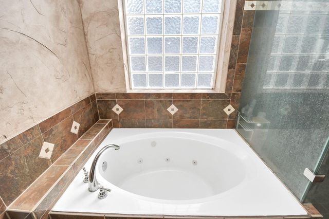 5310 Jasper Grove Court, Houston, TX 77345