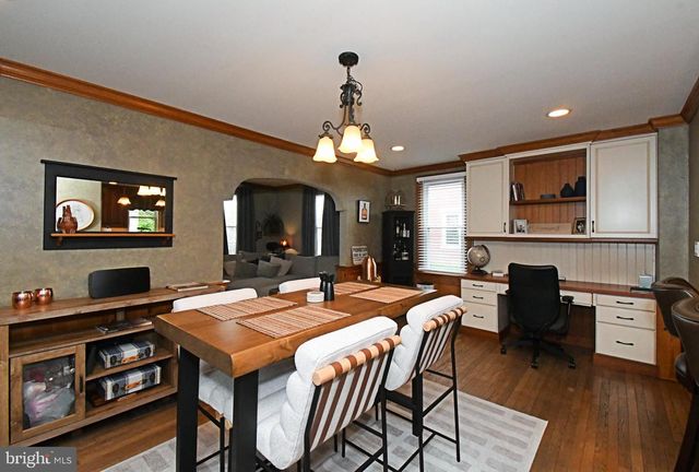 15 S MAIN ST, Perkasie, PA 18944