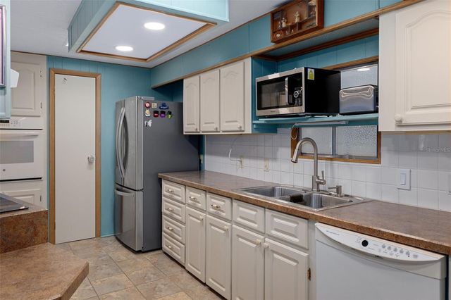 7472 MORIAH AVENUE, Brooksville, FL 34613