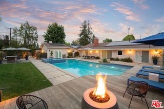 4731 Deseret Drive, Woodland Hills, CA 91364