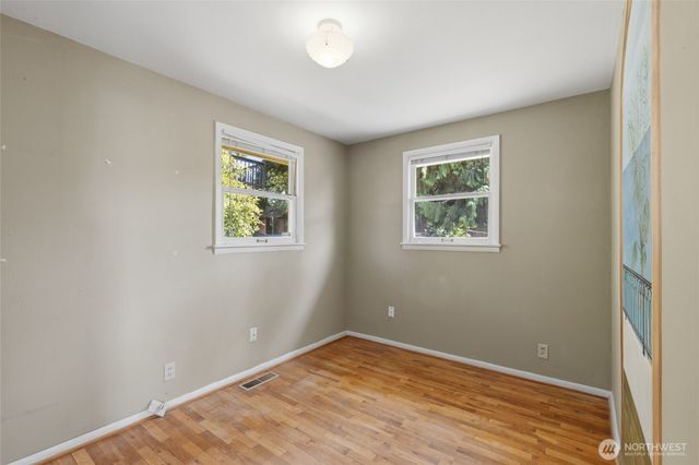 1013 N 33rd Place, Renton, WA 98056
