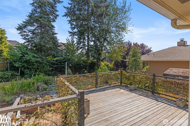 1013 N 33rd Place, Renton, WA 98056