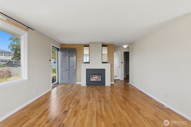 1013 N 33rd Place, Renton, WA 98056