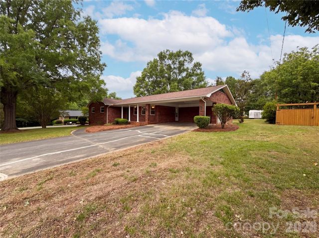 128 Greenview Drive, Kannapolis, NC 28081
