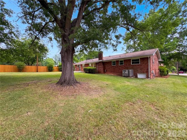 128 Greenview Drive, Kannapolis, NC 28081