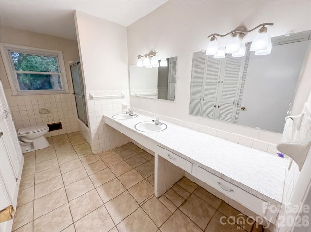 128 Greenview Drive, Kannapolis, NC 28081