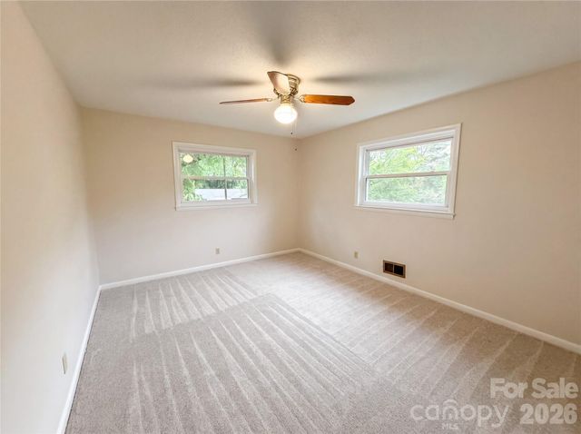 128 Greenview Drive, Kannapolis, NC 28081