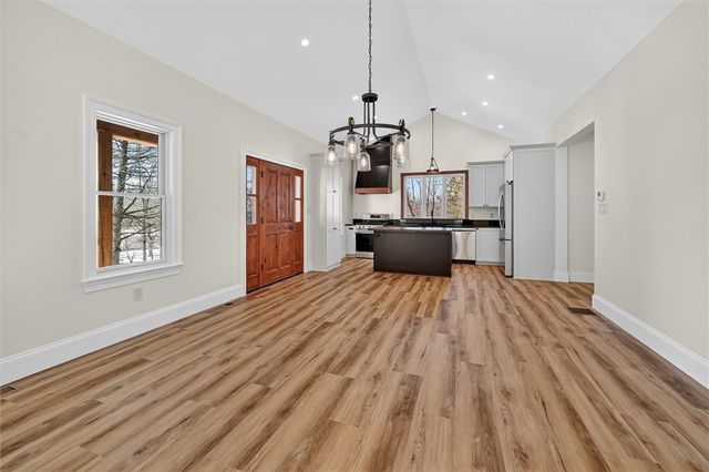 392 Stuber Rd, New Brighton, PA 15066