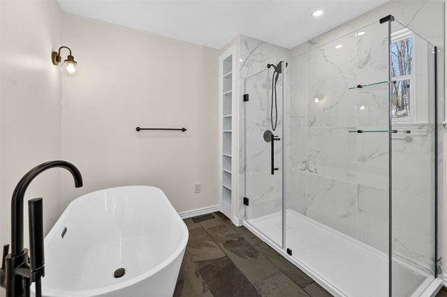 392 Stuber Rd, New Brighton, PA 15066