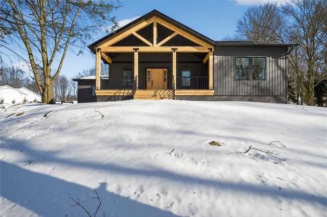 392 Stuber Rd, New Brighton, PA 15066