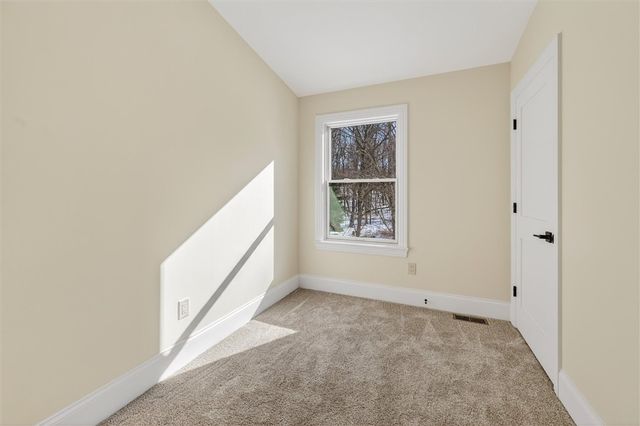 392 Stuber Rd, New Brighton, PA 15066