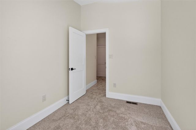 392 Stuber Rd, New Brighton, PA 15066