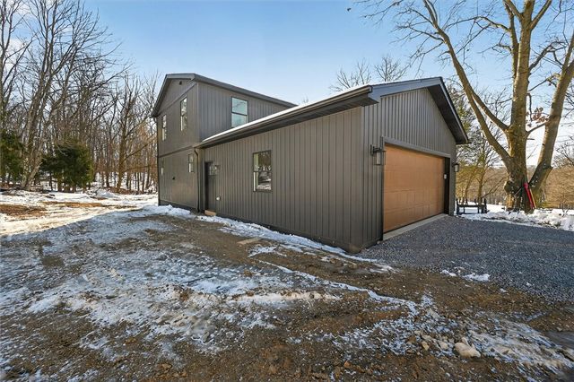 392 Stuber Rd, New Brighton, PA 15066