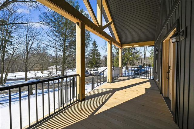 392 Stuber Rd, New Brighton, PA 15066