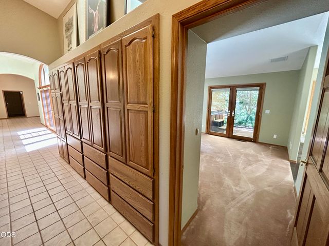 840 Shadow Hills Drive, Grants Pass, OR 97526