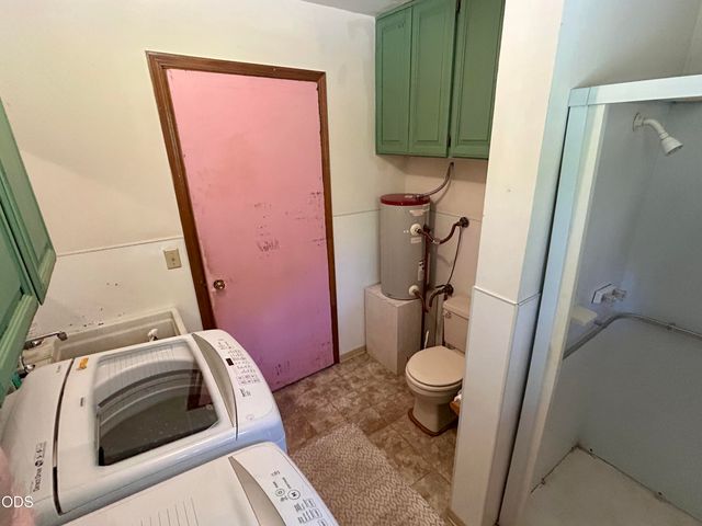 840 Shadow Hills Drive, Grants Pass, OR 97526