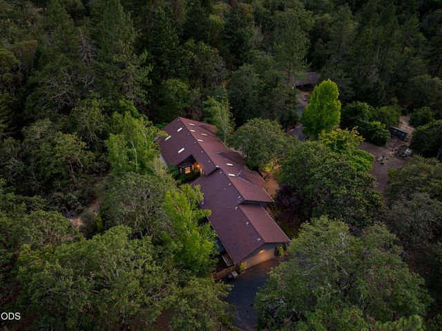 840 Shadow Hills Drive, Grants Pass, OR 97526