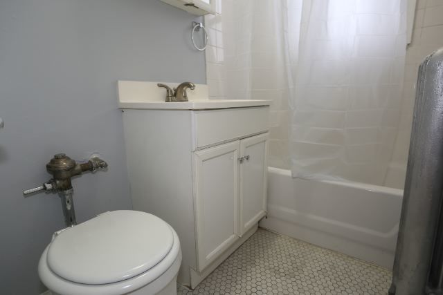 3259 W Wrightwood Avenue 3F, Chicago, IL 60647