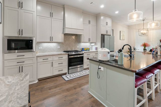 115 Corniche Lane, Maumelle, AR 72113