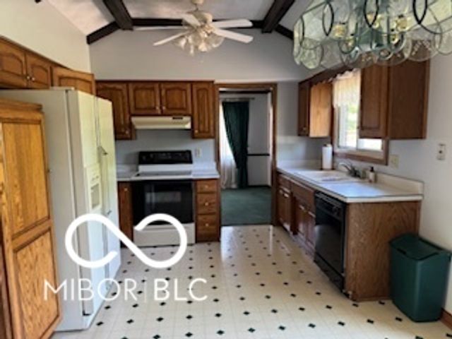 8835 Winding Ridge Road, Indianapolis, IN 46217