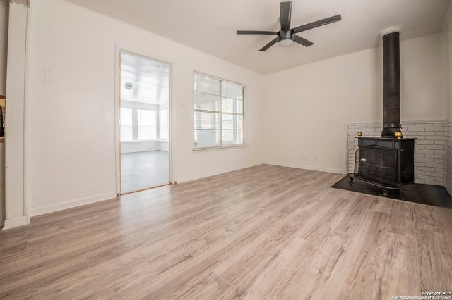 219 Bushick, San Antonio, TX 78223