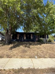 219 Bushick, San Antonio, TX 78223
