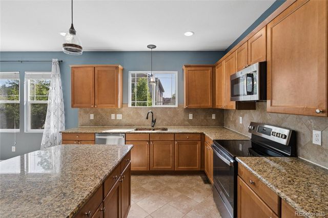 5054 S Shawnee Street, Aurora, CO 80015