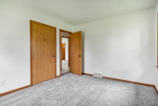 320 E MARSHALL Street, Belvidere, IL 61008