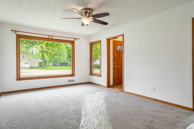 320 E MARSHALL Street, Belvidere, IL 61008