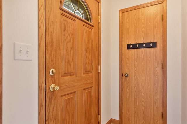 320 E MARSHALL Street, Belvidere, IL 61008