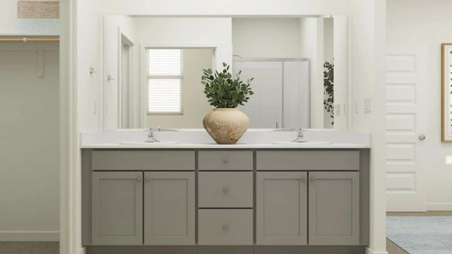 817 Lake Park Cir, Galt, CA 95632