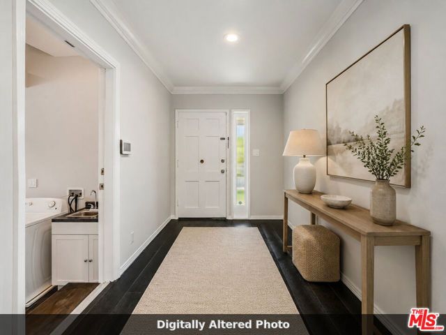5343 Blanco Way, Culver City, CA 90230