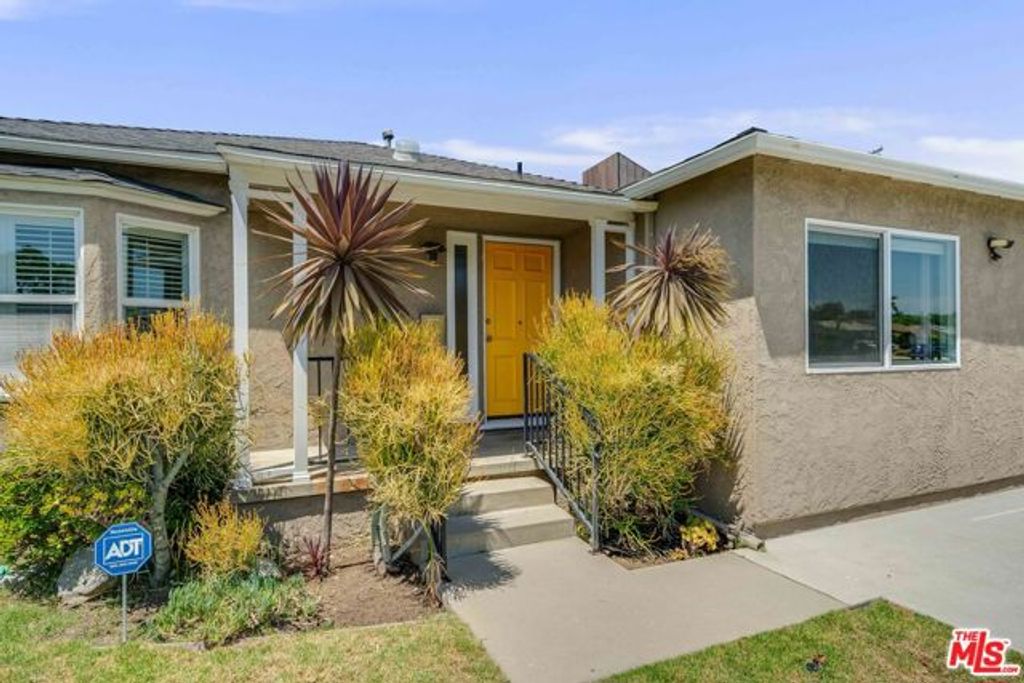 5343 Blanco Way, Culver City, CA 90230