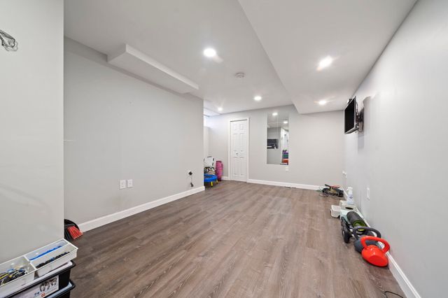 42-A Como Rd, Boston, MA 02136