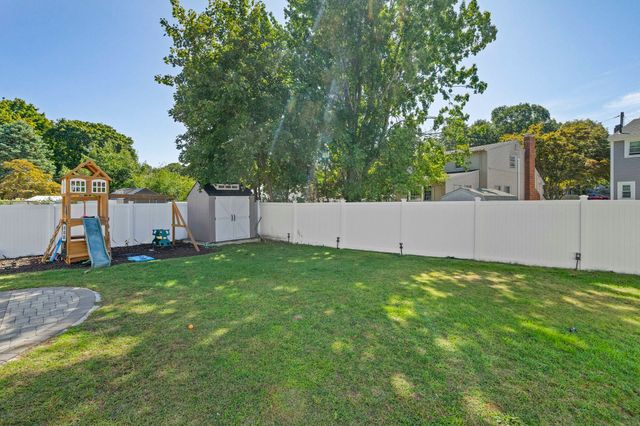 42-A Como Rd, Boston, MA 02136