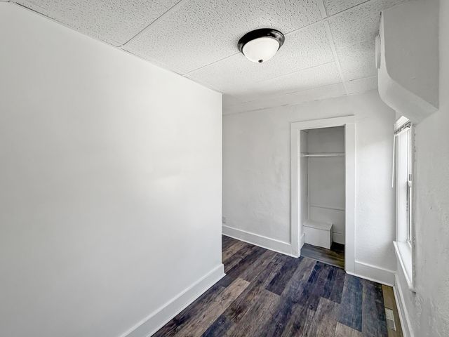 1415 S Walnut Avenue, Freeport, IL 61032