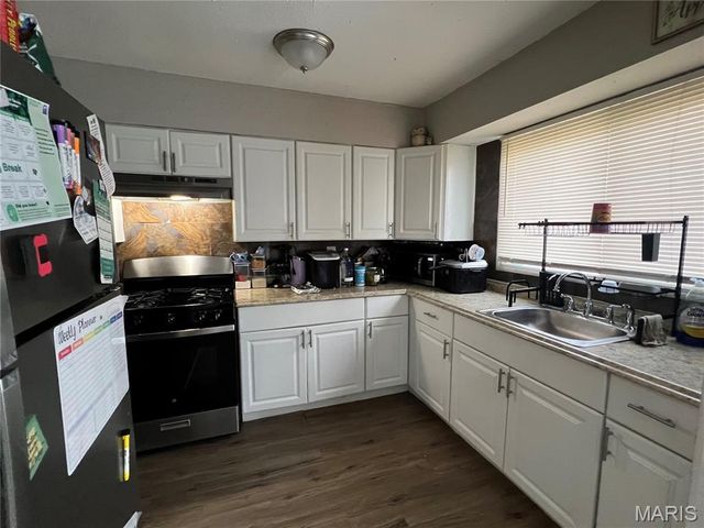886 Prigge Road, St Louis, MO 63138