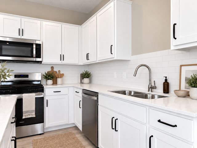 925 Greenlawn Avenue W, Delano, MN 55328