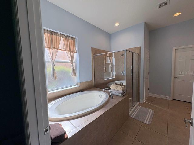 3654 SUMMERWIND CIRCLE, Bradenton, FL 34209