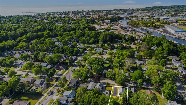1414 Margaret Place, Saint Joseph, MI 49085