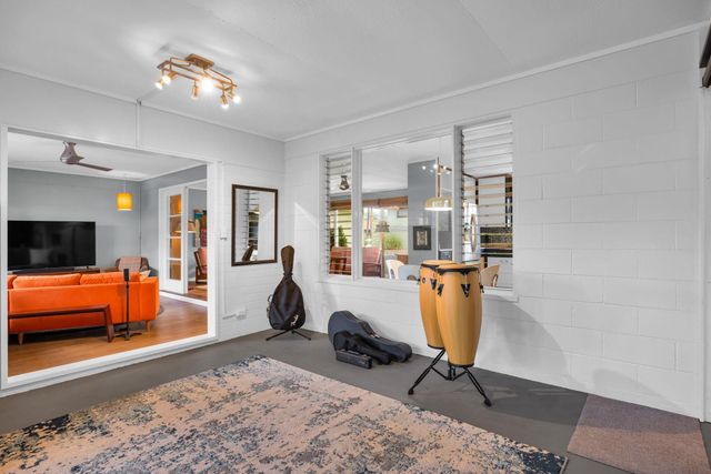 1199 Freitas Pl, Makawao, HI 96768