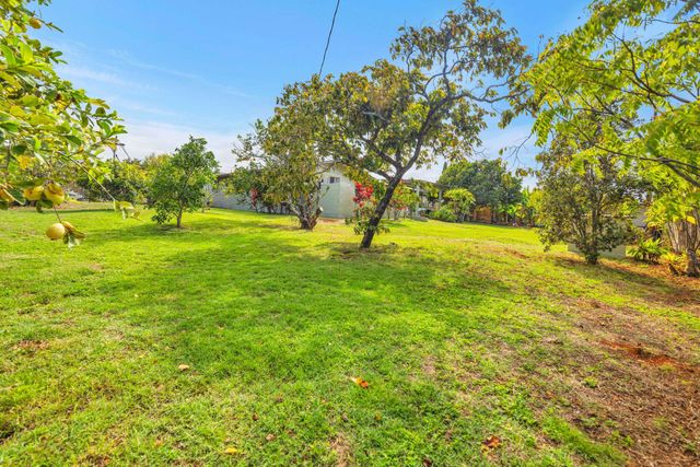 1199 Freitas Pl, Makawao, HI 96768