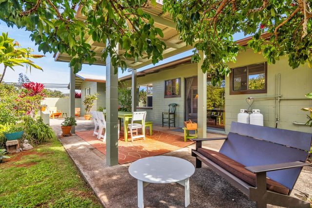 1199 Freitas Pl, Makawao, HI 96768